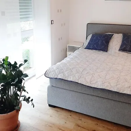 Haus Am Jachthafen Neu Ferienhaus